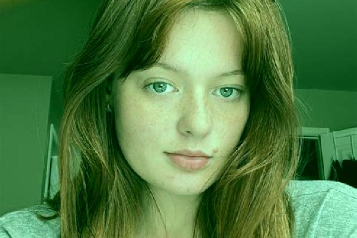 Eleanor, 24, a red grey-eyed mixed companion based in Sercaia. Offering Overnight, Couples, Domination, Roleplay, Girlfriend Experience. Available for incall...
