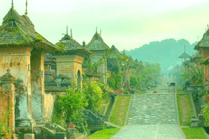 Eleanor, 24 — Escort in Bualu, Indonesia