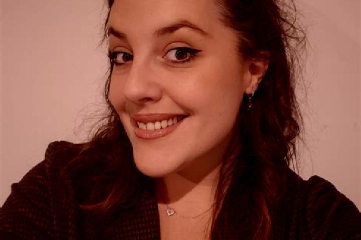 Eleanor, 24 — Escort in Escurolles, France