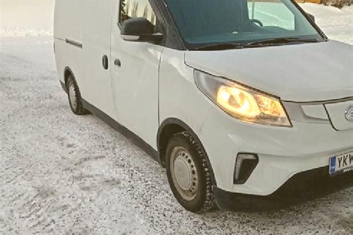 Eleanor, 24 — Escort in Kaerkoelae, Finland