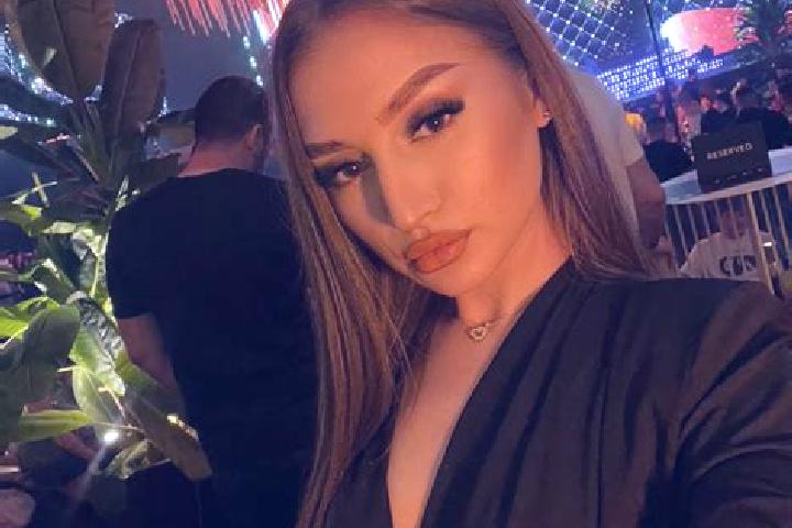 Eleanor, 24 — Escort in Liuba, China