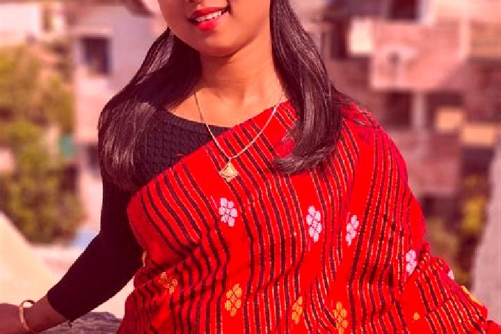 Eleanor, 24 — Escort in Tihu, India