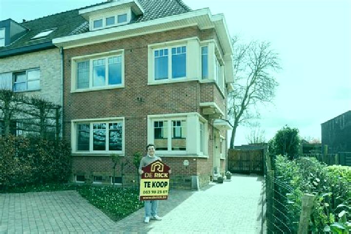 Eleanor, 24 — Escort in Weris, Belgium