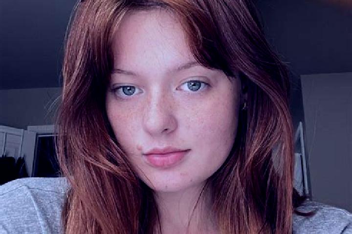 Eleanor, 25, a auburn amber-eyed slavic companion based in Sanban. Offering Massage, CIM. Available for incall and outcall, day and evening dates.