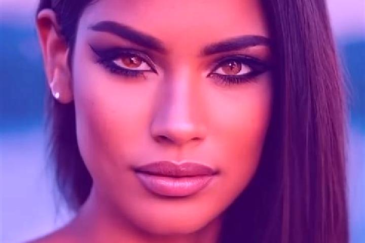 Eleanor, 25, a auburn brown-eyed latina companion based in Bangholme. Offering 69, Domination, Massage, Girlfriend Experience. Available for incall and outca...