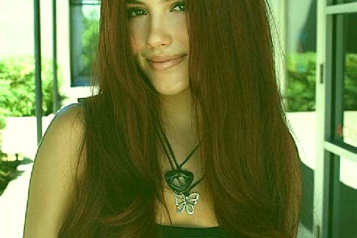 Eleanor, 25, a auburn dark-eyed caucasian companion based in Wasilkow. Offering Party Girl, 69, Striptease, Massage, Dinner Date. Available for incall and ou...