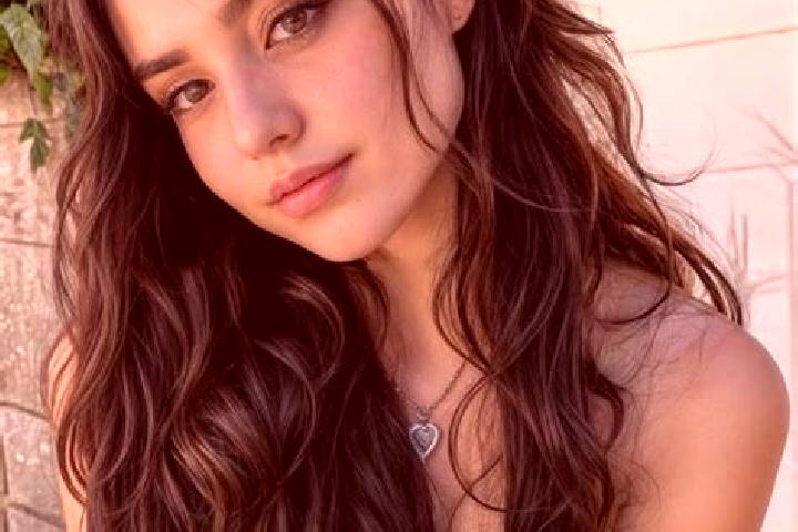 Eleanor, 25, a auburn hazel-eyed slavic companion based in Santiago Ixcuintepec. Offering GFE, BDSM, Couples. Available for incall and outcall, day and eveni...