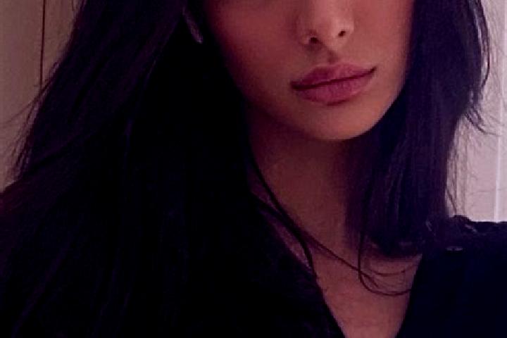 Eleanor, 25, a black dark-eyed middle eastern companion based in Chunhe. Offering Erotic Massage, Deep French Kissing, Overnight, Party Girl. Available for i...