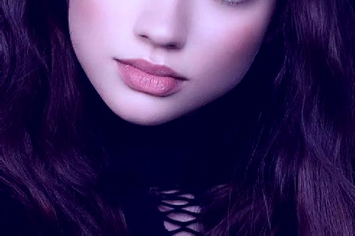 Eleanor, 25, a brunette dark-eyed european companion based in Daanbantayan. Offering Erotic Massage, Duos, OWO. Available for incall and outcall, day and eve...