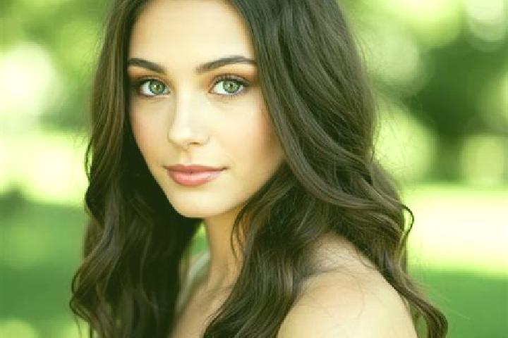 Eleanor, 25, a brunette hazel-eyed latina companion based in Rosoman. Offering Overnight, Dinner Date, GFE. Available for incall and outcall, overnight booki...
