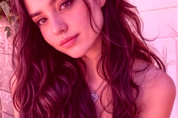 Eleanor, 25, a brunette hazel-eyed mixed companion based in Knezica. Offering Dinner Date, Roleplay, CIM. Available for incall and outcall, overnight booking...
