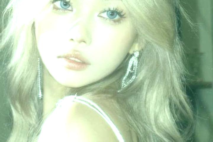 Eleanor, 25, a platinum blonde brown-eyed asian companion based in Yonghe. Offering Domination, 69, Deep French Kissing, Roleplay. Available for incall and o...