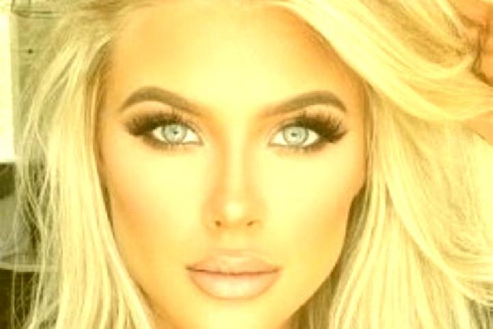 Eleanor, 25, a platinum blonde green-eyed mediterranean companion based in Santiago Coachochitlan. Offering BDSM, Tantra, Girlfriend Experience, A-Level, Tra...