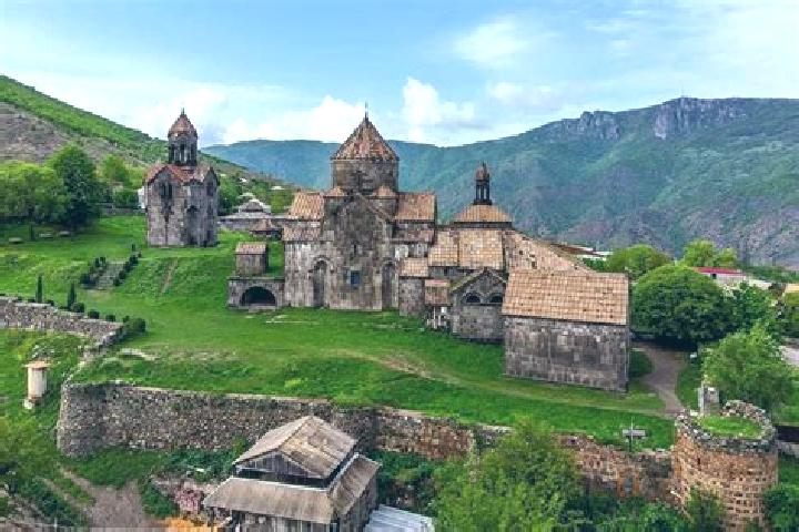 Eleanor, 25 — Escort in Haghpat, Armenia