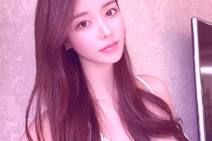 Eleanor, 25 — Escort in Yangjiaotang, China