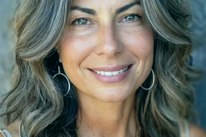 Eleanor, 26, a brunette grey-eyed middle eastern companion based in Burladingen. Offering OWO, A-Level, Girlfriend Experience, Erotic Massage. Available for ...