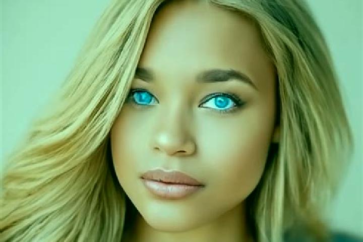 Eleanor, 26, a dark blonde blue-eyed latina companion based in Qabala. Offering BDSM, Fetish. Available for incall and outcall, day and evening dates.