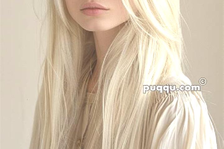 Eleanor, 26, a platinum blonde blue-eyed middle eastern companion based in Pramaggiore. Offering Domination, Fetish, Roleplay. Available for incall and outca...
