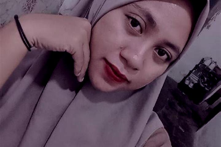 Eleanor, 26 — Escort in Jatirejo, Indonesia