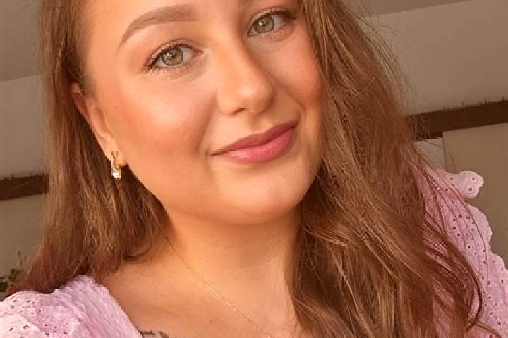 Eleanor, 26 — Escort in Krzymow, Poland