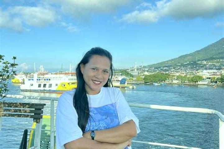 Eleanor, 26 — Escort in Maba, Indonesia