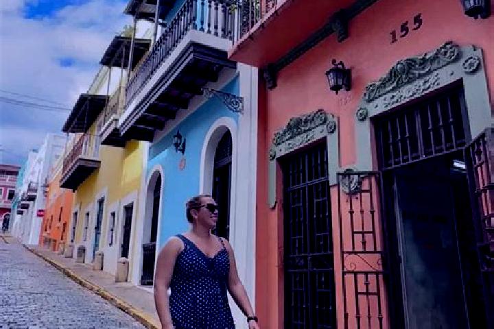 Eleanor, 26 — Escort in Puerto Pina, Panama