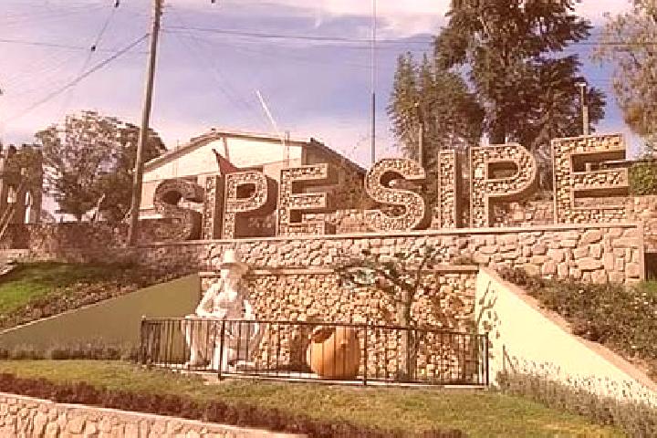 Eleanor, 26 — Escort in Sipe Sipe, Bolivia