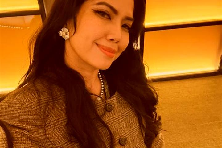 Eleanor, 26 — Escort in Tumauini, Philippines