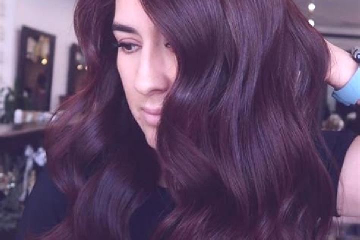 Eleanor, 27, a auburn dark-eyed caucasian companion based in Llocllapampa. Offering Party Girl, Striptease, Massage. Available for incall and outcall, day an...