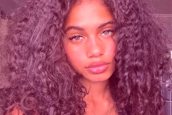 Eleanor, 27, a black dark-eyed ebony companion based in Biguacu. Offering Tantra, Travel Companion, Striptease, Girlfriend Experience, Duos. Available for in...
