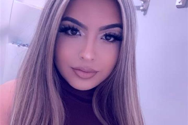 Eleanor, 27, a blonde brown-eyed latina companion based in Bolehost. Offering Duos, Roleplay, Striptease. Available for incall and outcall, overnight booking...