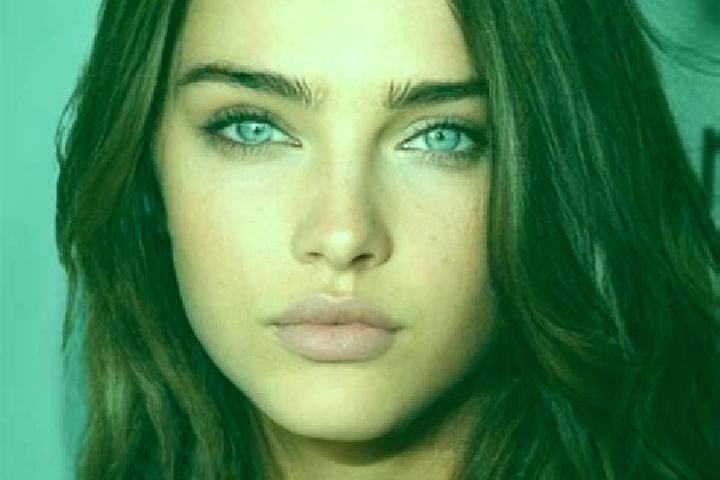 Eleanor, 27, a brunette grey-eyed mixed companion based in Ydes. Offering GFE, Massage, Party Girl, Roleplay, CIM. Available for incall and outcall, day and ...