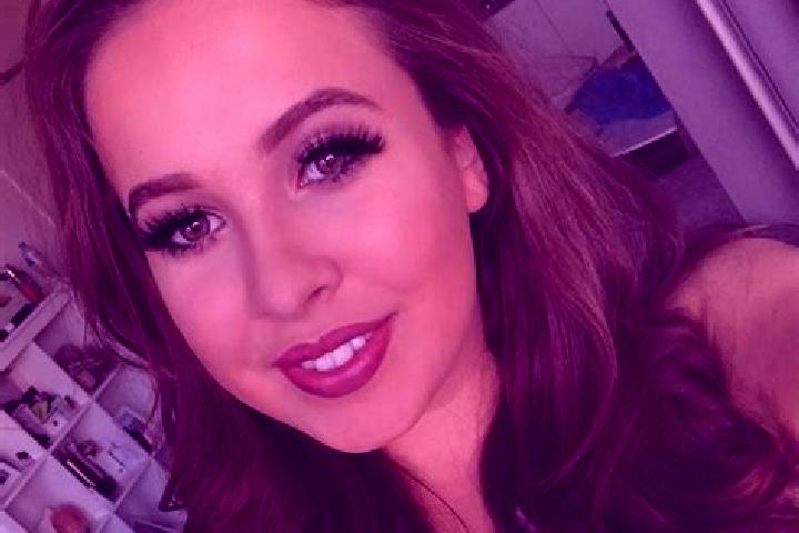 Eleanor, 27, a chestnut amber-eyed latina companion based in Store Andst. Offering A-Level, Overnight, Party Girl. Available for incall and outcall, overnigh...
