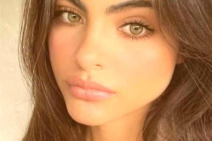 Eleanor, 27, a chestnut grey-eyed indian companion based in Sahuayo de Morelos. Offering A-Level, Prostate Massage, 69. Available for incall and outcall, ove...