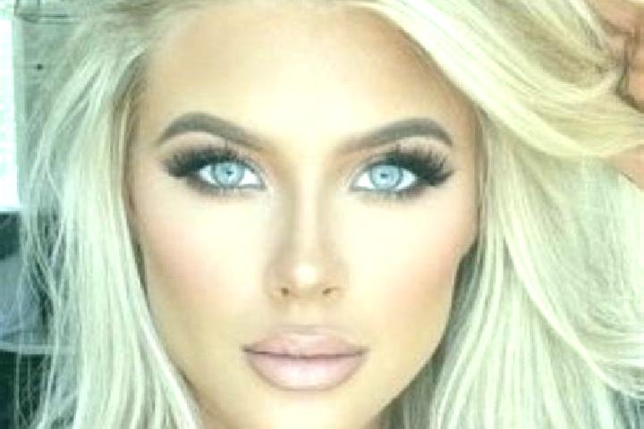 Eleanor, 27, a platinum blonde blue-eyed ebony companion based in Orizaba. Offering Duos, Girlfriend Experience, GFE. Available for incall and outcall, day a...