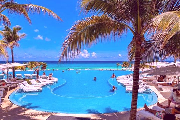 Eleanor, 27 — Escort in Cancun, Mexico