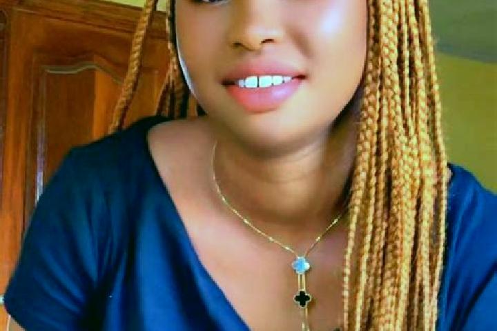 Eleanor, 27 — Escort in Diang, Cameroon