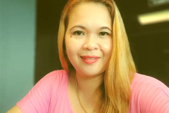 Eleanor, 27 — Escort in New Sibonga, Philippines