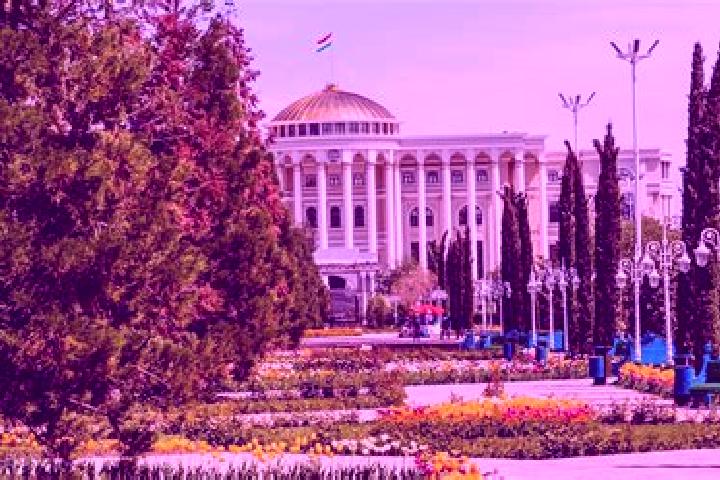 Eleanor, 27 — Escort in Qayroqqum, Tajikistan