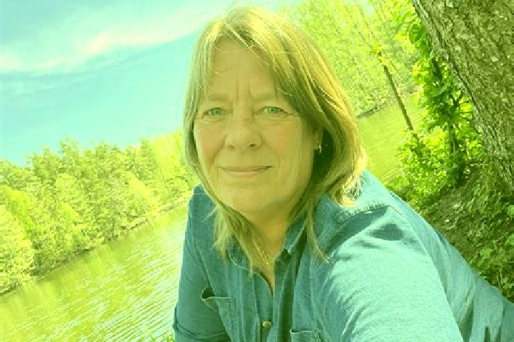 Eleanor, 27 — Escort in Stora Vika, Sweden