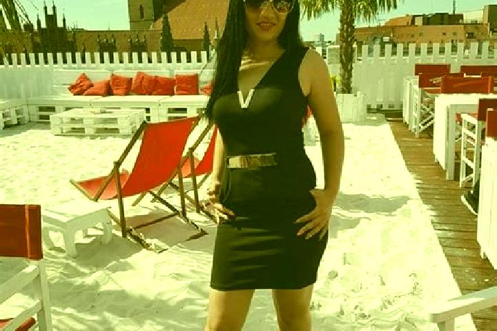 Eleanor, 27 — Escort in Yakabasi, Turkey
