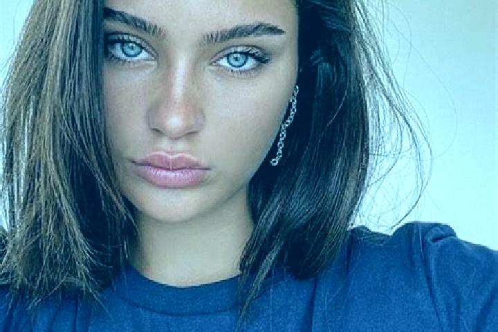 Eleanor, 28, a brunette dark-eyed asian companion based in Sanli. Offering OWO, Erotic Massage. Available for incall and outcall, day and evening dates.