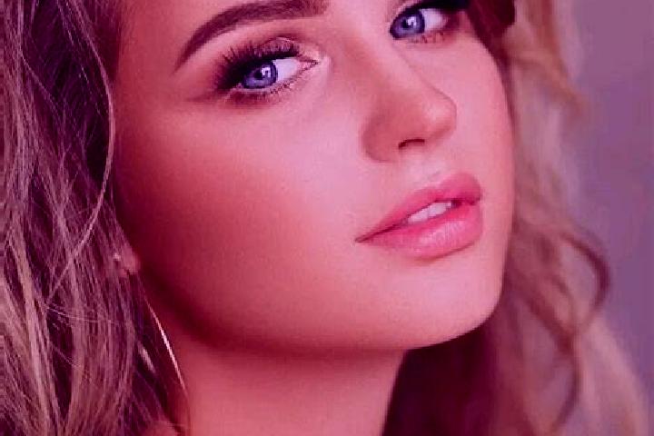 Eleanor, 28, a dark blonde blue-eyed slavic companion based in Presilly. Offering GFE, Striptease, Dinner Date, Massage. Available for incall and outcall, ov...