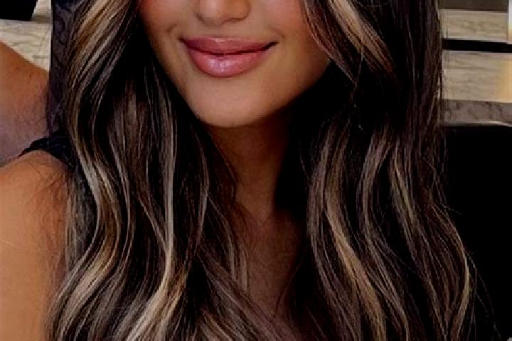 Eleanor, 28, a dark blonde brown-eyed european companion based in Crosslands. Offering Fetish, Travel Companion, Party Girl, Girlfriend Experience. Available...