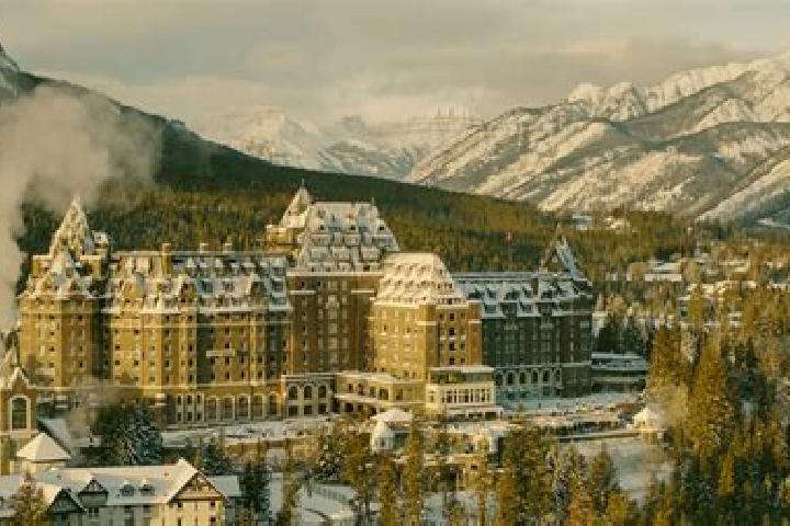 Eleanor, 28 — Escort in Banff, Canada