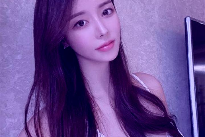 Eleanor, 28 — Escort in Diaotai, China