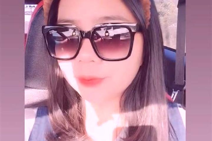 Eleanor, 28 — Escort in Pingkan, China