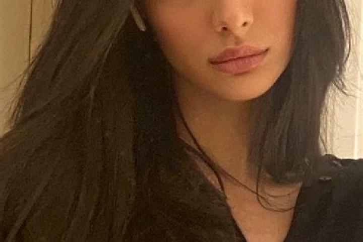 Eleanor, 29, a black dark-eyed middle eastern companion based in Vengurla. Offering BDSM, Tantra, A-Level. Available for incall and outcall, overnight bookin...