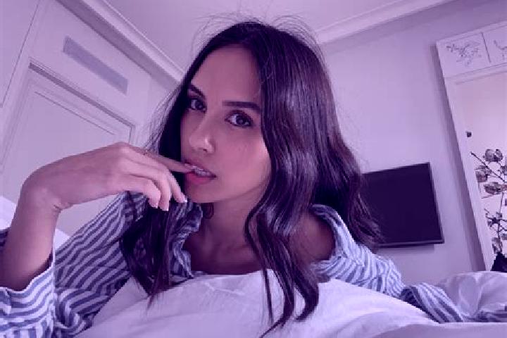 Eleanor, 29, a black grey-eyed asian companion based in Getk. Offering Travel Companion, Girlfriend Experience, CIM. Available for incall and outcall, day an...