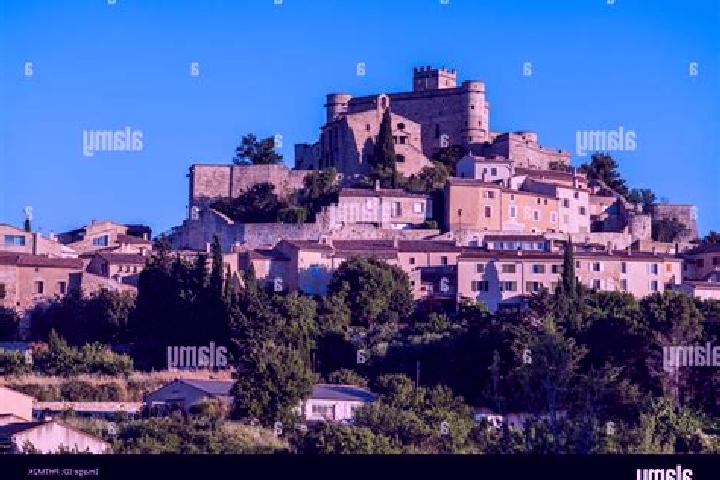 Eleanor, 29 — Escort in Le Barroux, France